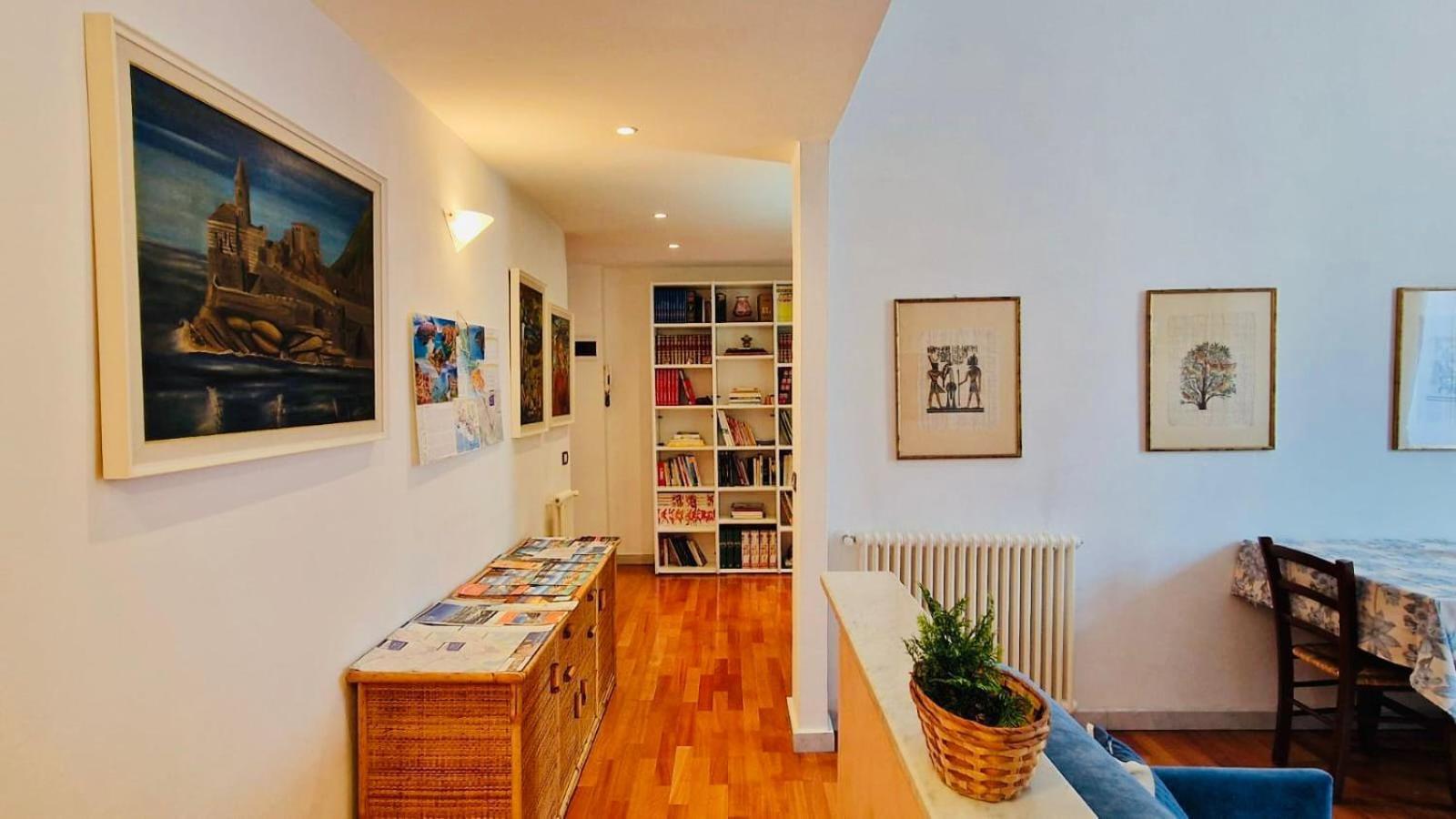 La Casa Di Geo Stazione 5 Terre Appartement La Spezia